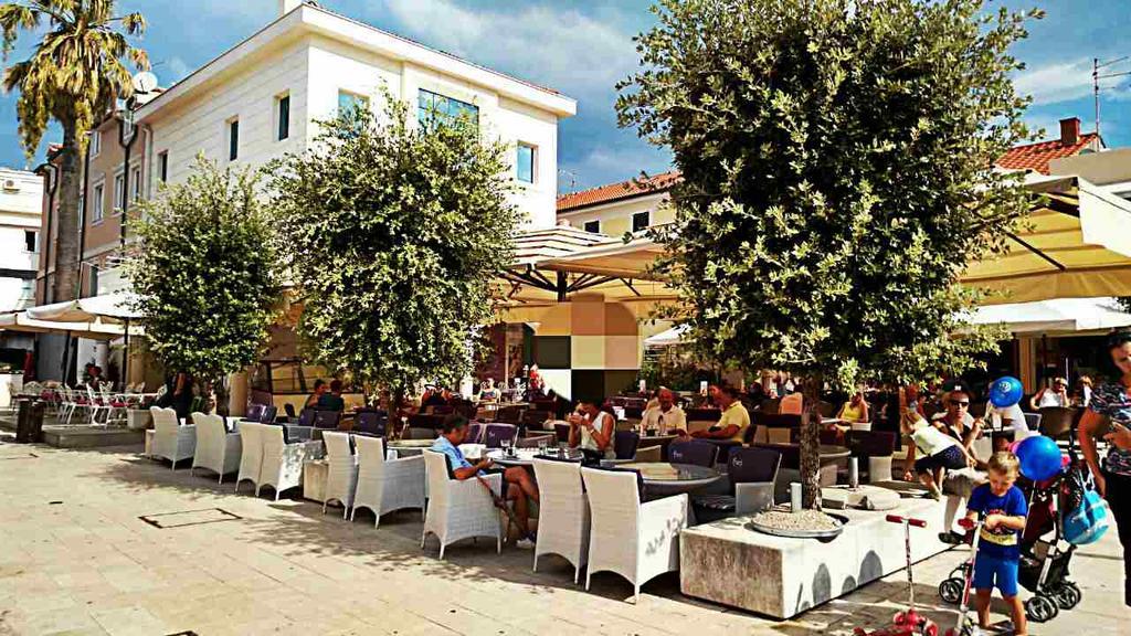 Malik'S Place Novalja Exterior foto